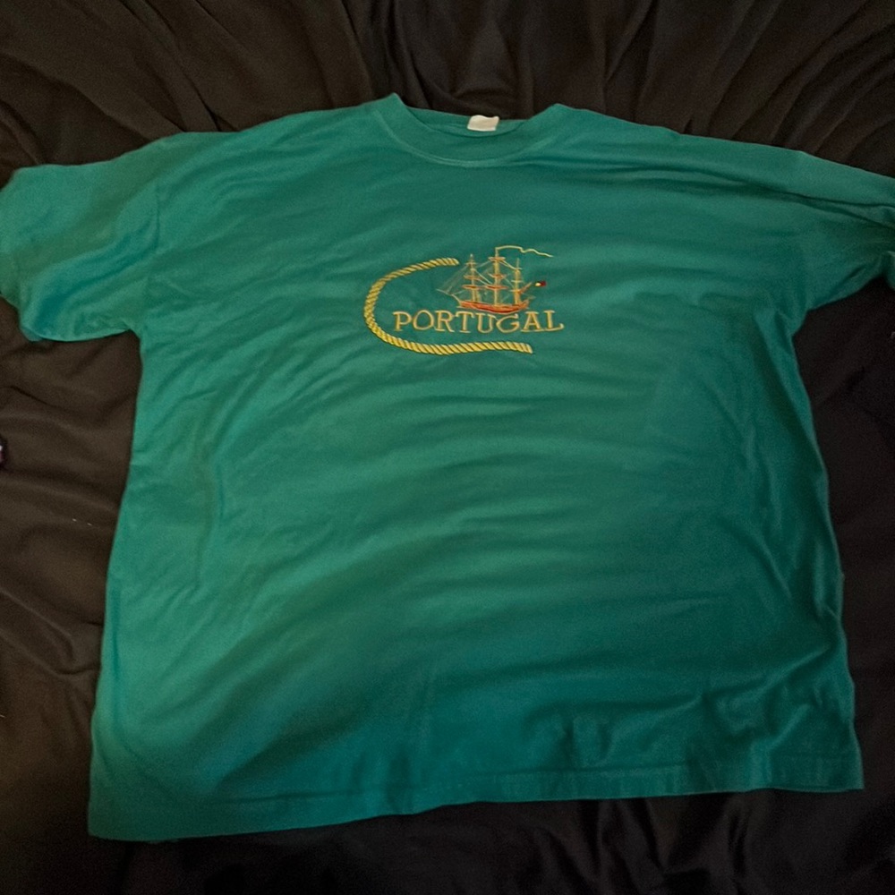 Vintage 90’s Portugal t shirt